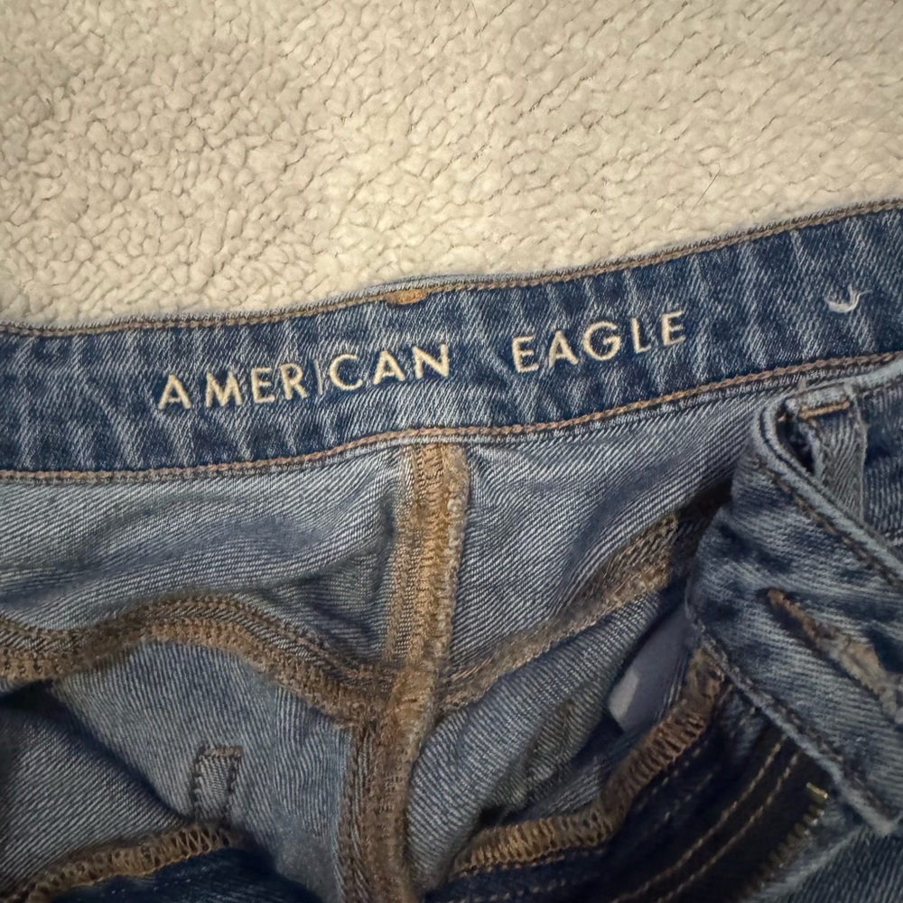 American Eagle Outfitters Blue Distressed Boyfriend Jeans - Picture 2 of 2